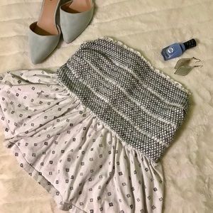 Super cute stretchy fit flare crop top